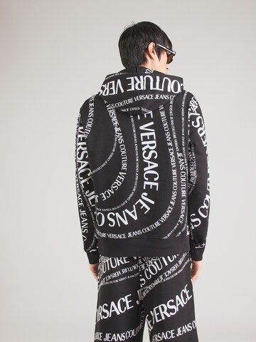 Versace Jeans Couture Sweatshirt '80GAI3H0' i svart