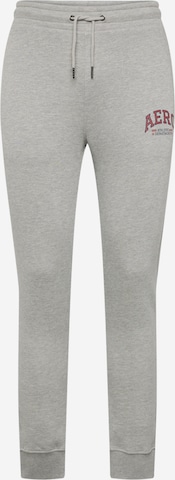 Tapered Pantaloni sportivi di AÉROPOSTALE in grigio: frontale