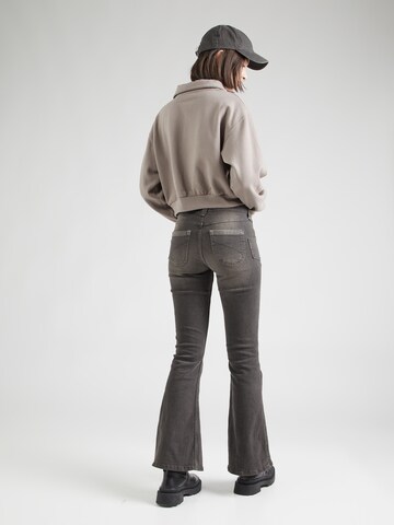 Evazați Jeans 'Tiana' de la BDG Urban Outfitters pe negru