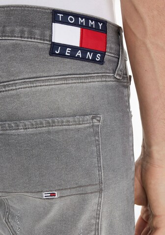 Coupe slim Jean 'Anton' Tommy Jeans en gris