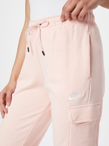 rožinė Nike Sportswear Siaurėjantis Laisvo stiliaus kelnės