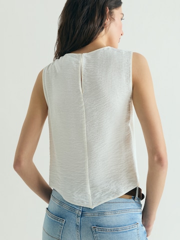 Top ' ' de la Scalpers pe bej