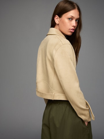 Bershka Välikausitakki värissä beige