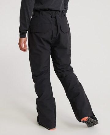 Regular Pantalon de sport 'Pro Racer Rescue' Superdry Snow en noir
