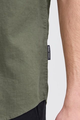 Coupe regular Chemise ' CFAksel ' Casual Friday en vert