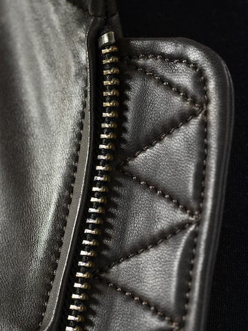 18N62 Between-season jacket 'NEGotland' in Brown