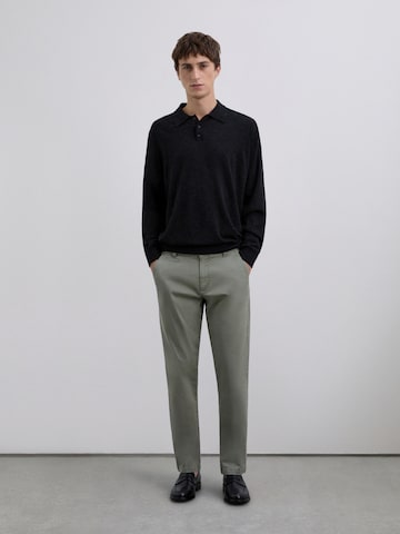 Scalpers Обычный Брюки-чинос в Зеленый: спереди