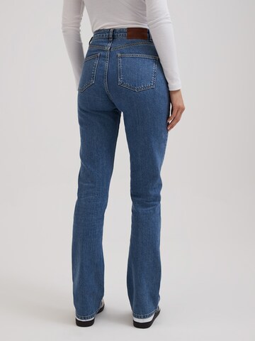 RÆRE by Lorena Rae Bootcut Jeans 'Ela Tall' in Blauw
