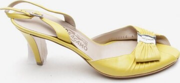 Salvatore Ferragamo Sandals & High-Heeled Sandals in 39,5 in Yellow: front