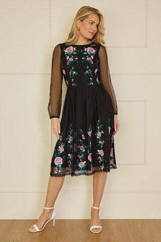 Yumi Kleid in Schwarz