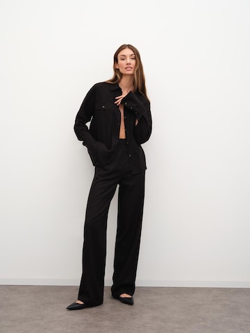 RÆRE by Lorena Rae Loose fit Pleat-Front Pants 'Martha Tall' in Black