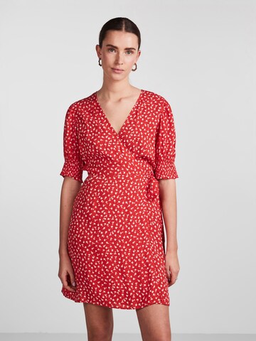 Robe 'Tala' PIECES en rouge : devant