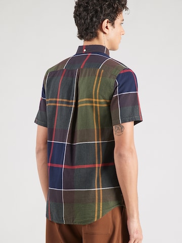 Barbour Regular Fit Hemd 'Douglas' in Grün