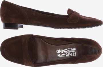 Salvatore Ferragamo Flats & Loafers in 40 in Brown: front