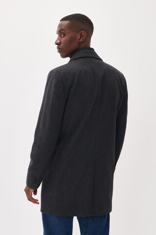 Matinique Between-Seasons Coat 'Trace Insert' in Grey