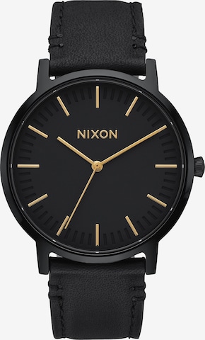 Nixon Uhr in Schwarz: predná strana