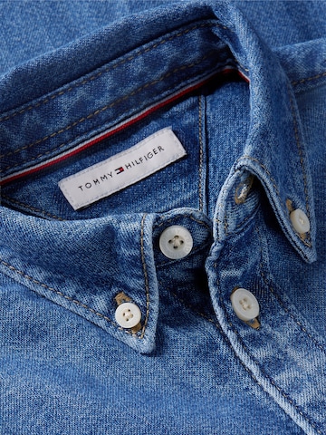 TOMMY HILFIGER Средняя посадка Рубашка в Синий