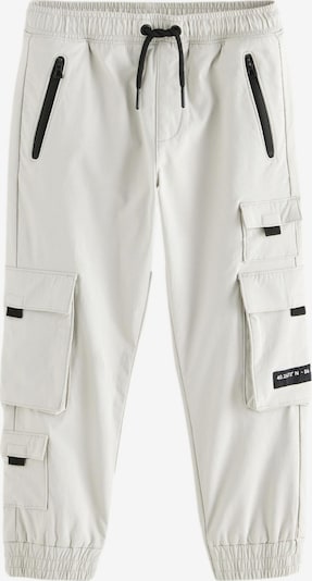 Next Hlače u bijela, Pregled proizvoda