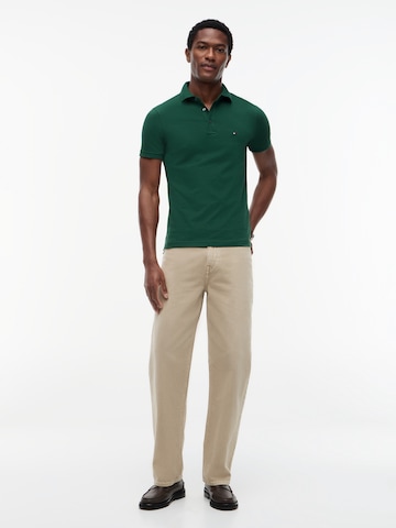 TOMMY HILFIGER Paita '1985' värissä vihreä