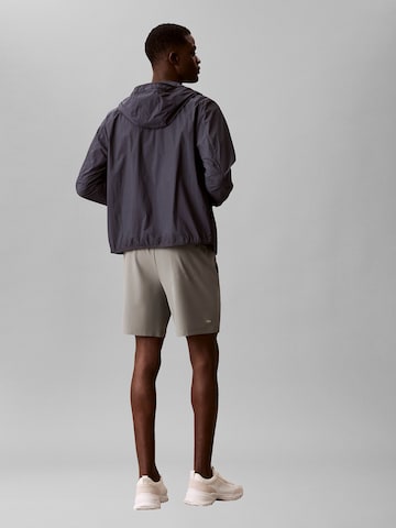 Regular Pantalon de sport Calvin Klein Sport en gris