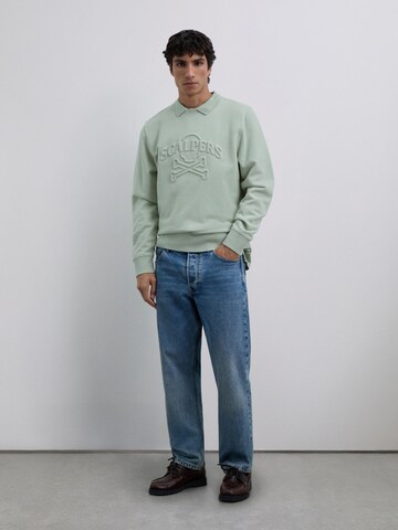 Scalpers Sweatshirt in Green: front