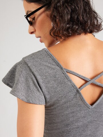 ABOUT YOU Shirt 'Romy' in Grey