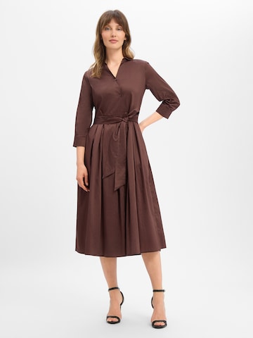 Robe-chemise Ambiance en marron : devant