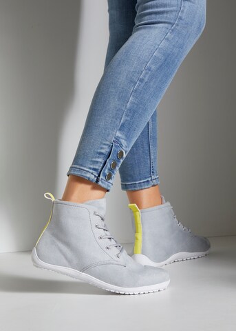 LASCANA High-Top Sneakers in Grey