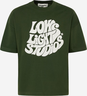 Low Lights Studios T-shirt i grön: framsida