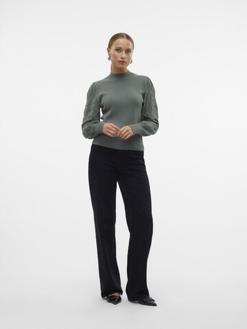 VERO MODA Sweater in Green