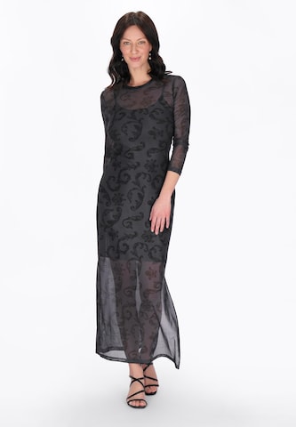 Robe Usha en noir : devant