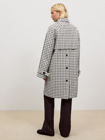 Cappotto di mezza stagione 'Dolly' di Next in bianco