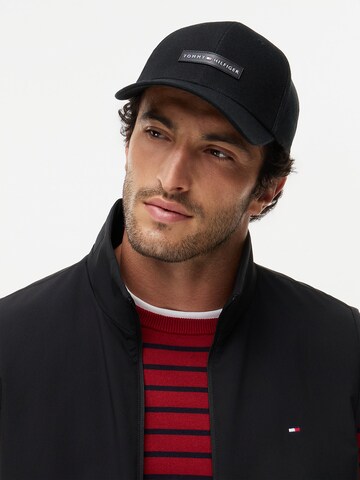 TOMMY HILFIGER Cap in Schwarz