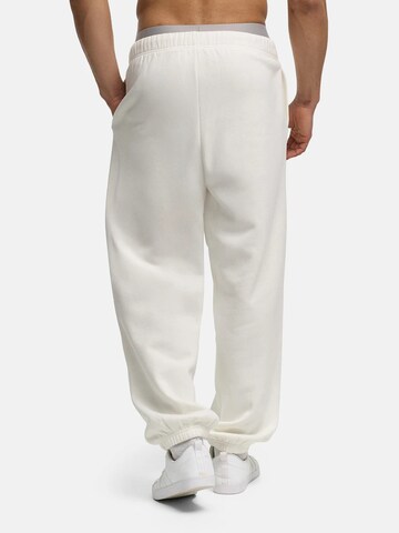 cfab (formerly creamy fabrics) Tapered Hose 'Carrot'‌‌‌‌‌‌‌‌‌‌ in Weiß