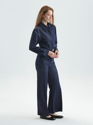 TorWeit Flared Pants in Blue