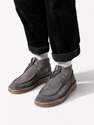 Bottes à lacets 'Ewaldi Suede Boot' oswen en gris