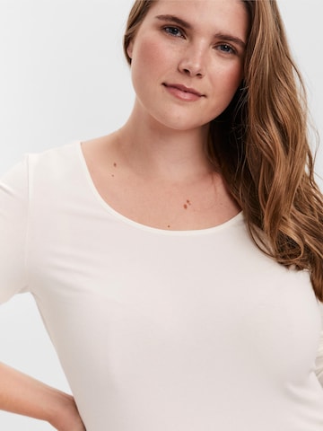 T-shirt 'Paxi' Vero Moda Curve en blanc