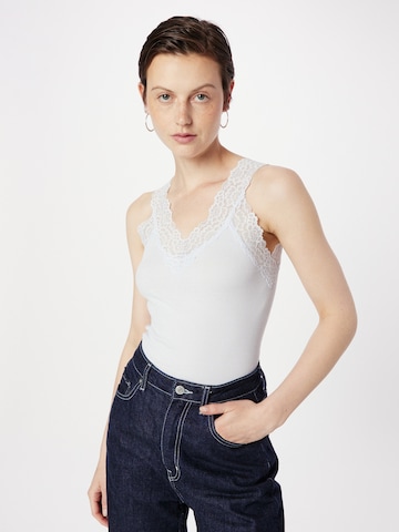 rosemunde Top in White: front