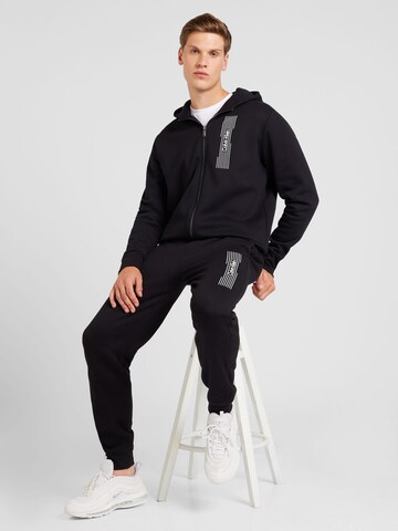 Calvin Klein Tapered Hose in Schwarz