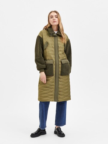 Manteau mi-saison 'Polly' SELECTED FEMME en vert