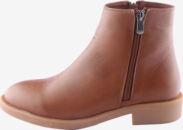 D.MoRo Shoes Booties 'Zmira' in Brown: front