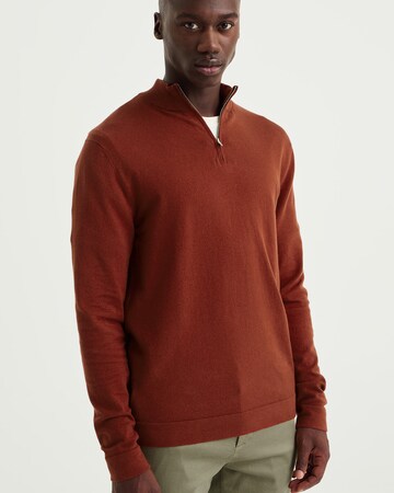 Pull-over WE Fashion en marron : devant