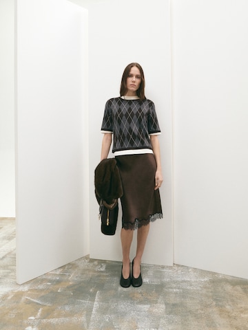 MANGO Pullover i grå