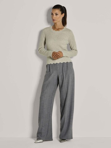 MADELEINE Pullover in Grau