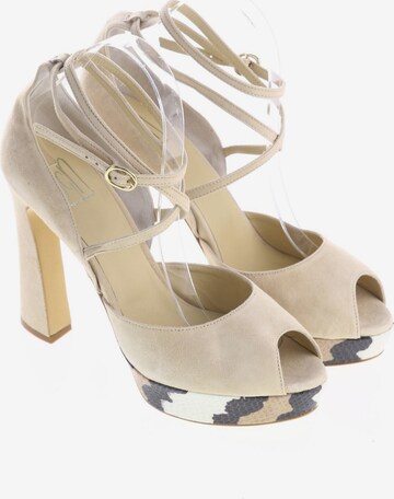 Giancarlo Paoli Pumps 40 in Beige: predná strana