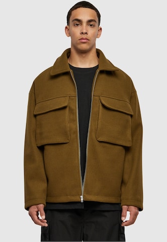 Urban Classics Between-Season Jacket in Green: front