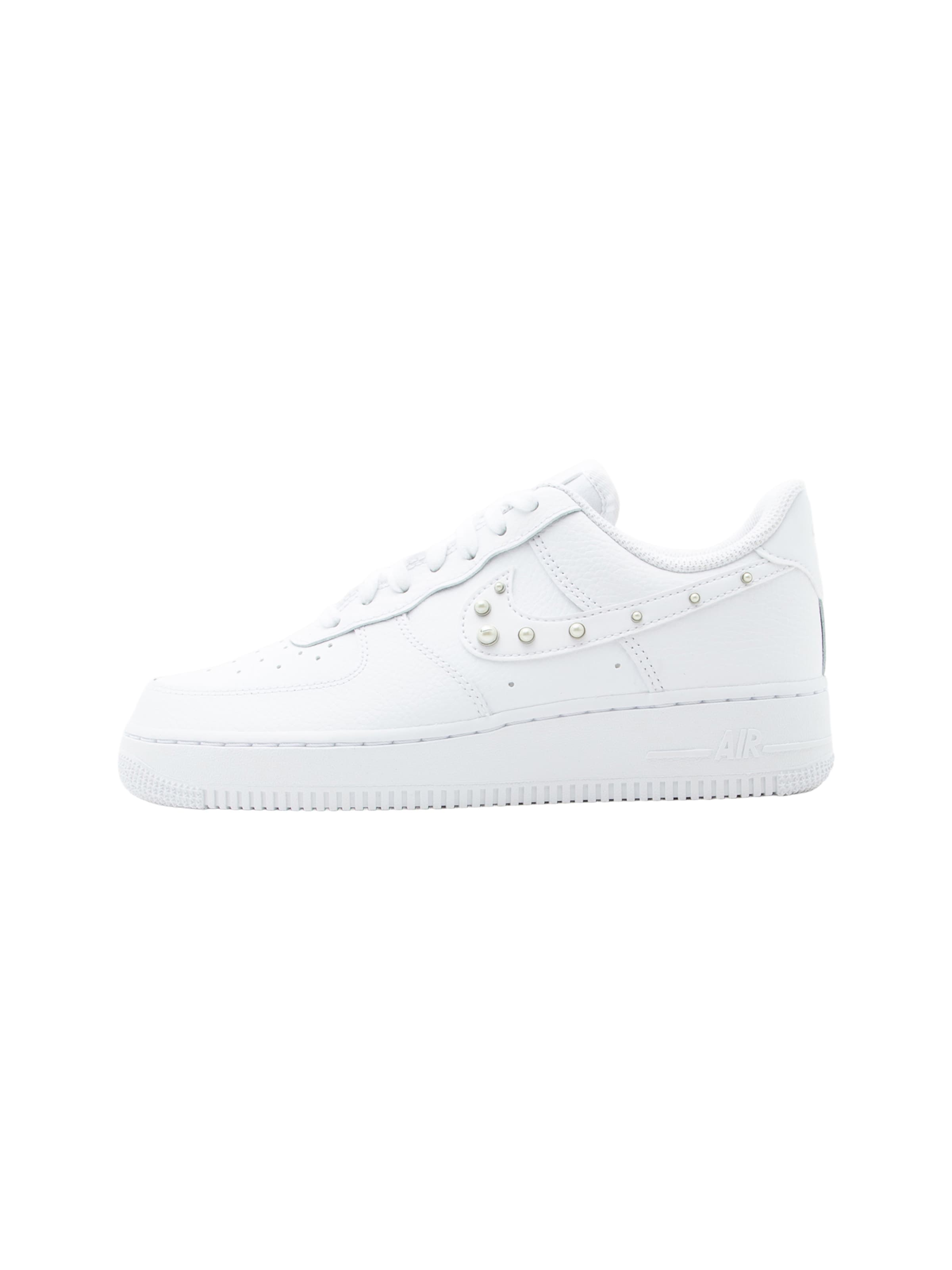 Nike Sportswear Sneaker 'AIR FORCE 1 '07' in Weiß: Vorderseite