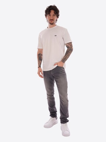 Maglietta 'XM001568U0009' di ARMANI EXCHANGE in bianco