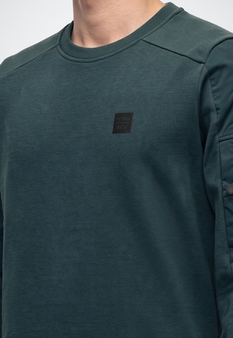 Petrol Industries Sweatshirt in Green: front