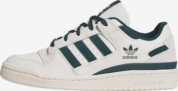 ADIDAS ORIGINALS Matalavartiset tennarit 'Forum' värissä valkoinen: etupuoli